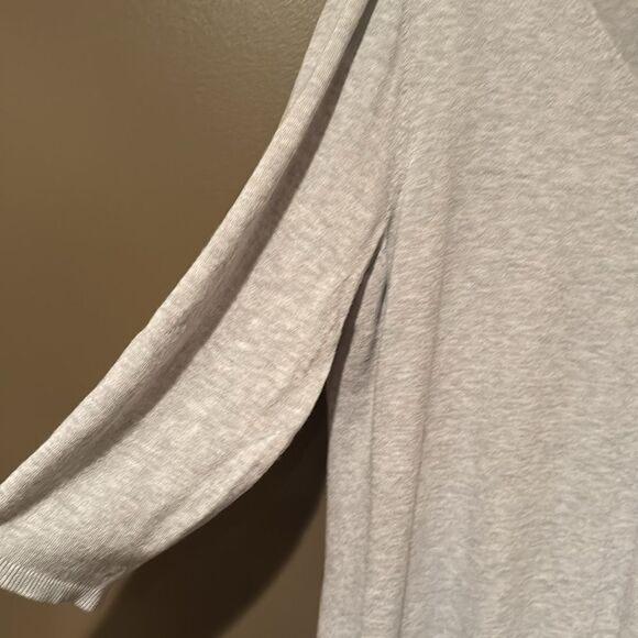 Chico’s Grey Lightweight Sweater Chico’s Size 3 Regular Size XL - Picture 3 of 6